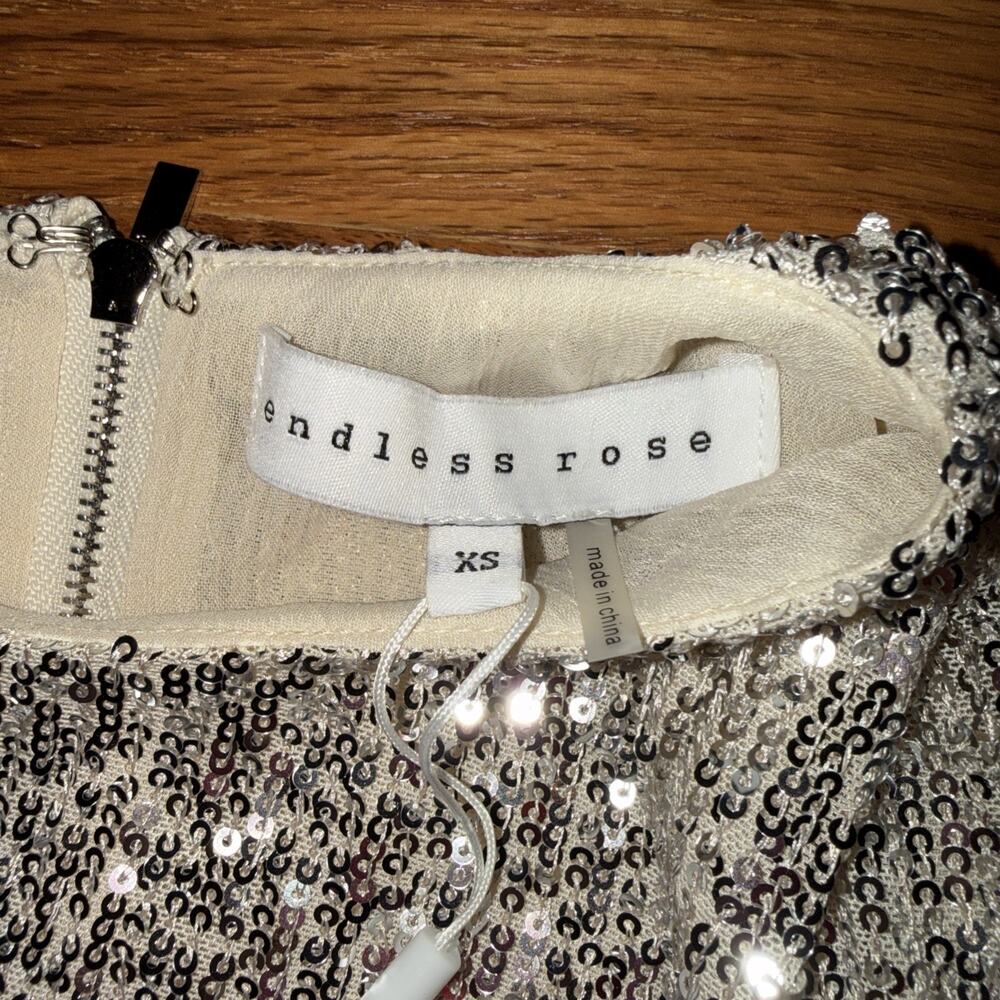 Endless Rose Sequin Shift Dress Flutter Sleeve Size XS NWT $100 Silver - Picture 9 of 10